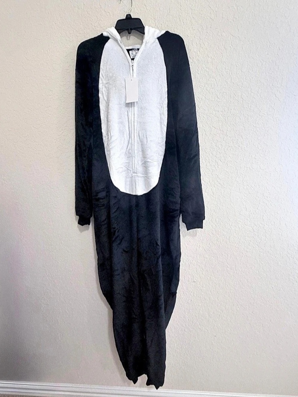 Cosisket Penguin Cozy One Piece Costume Hooded FullZip XL Black/White Halloween